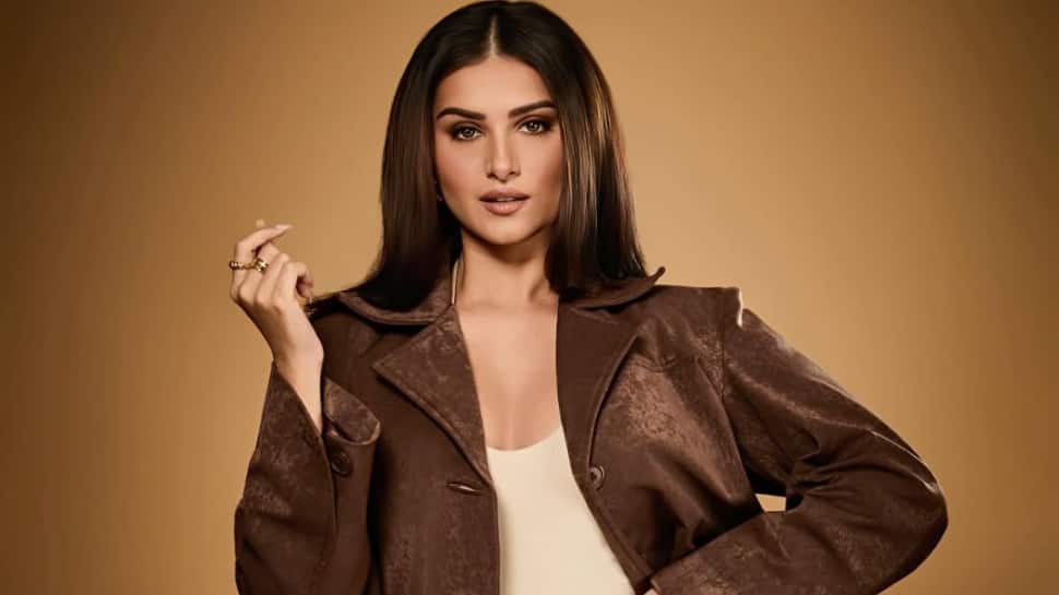 Tara Sutaria bakes cream & jam scones in her new home