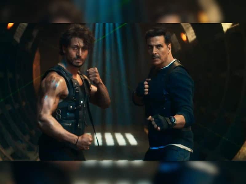 Bade Miyan Chote Miyan (2024):