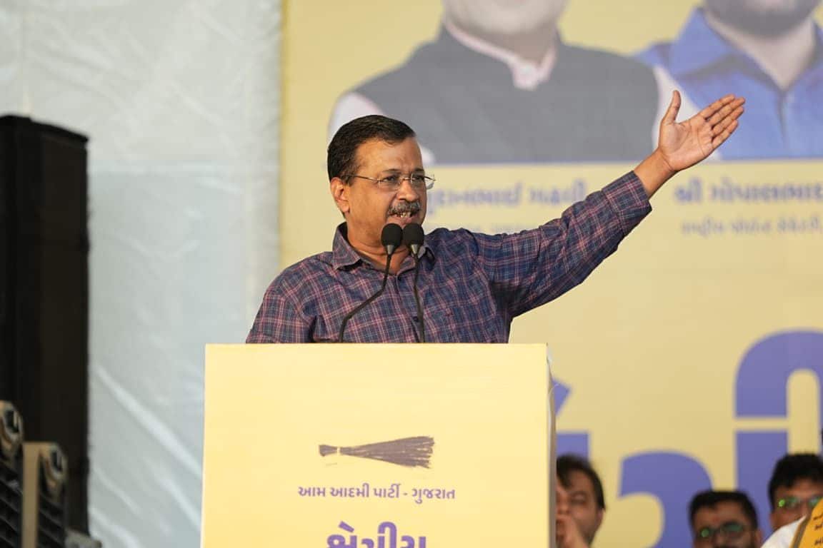 Wake up Gujarat, sweep with `Jhaadu` and form your own govt: Arvind Kejriwal to voters