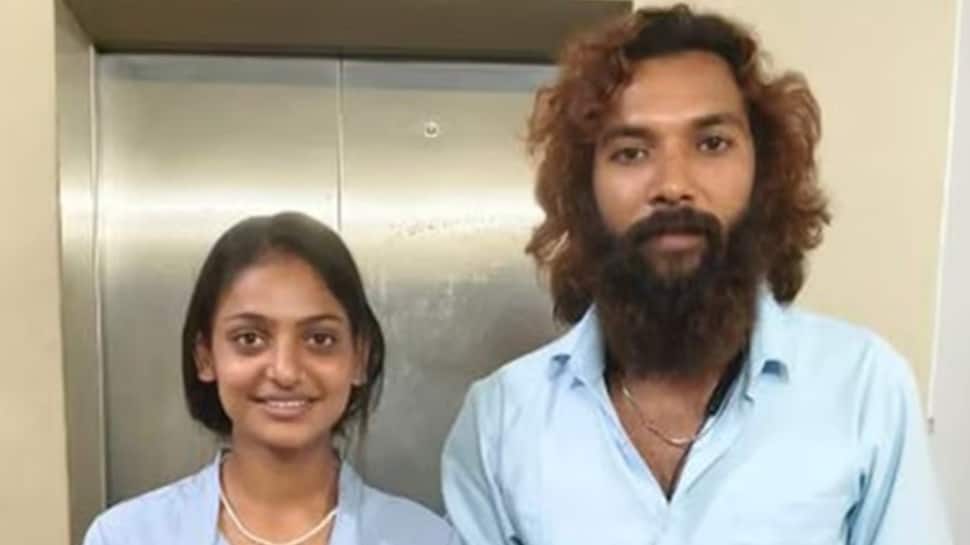 `Real Kerala Story`: ‘Kumbh Beauty’ Monalisa marries Muslim boyfriend after dramatic day