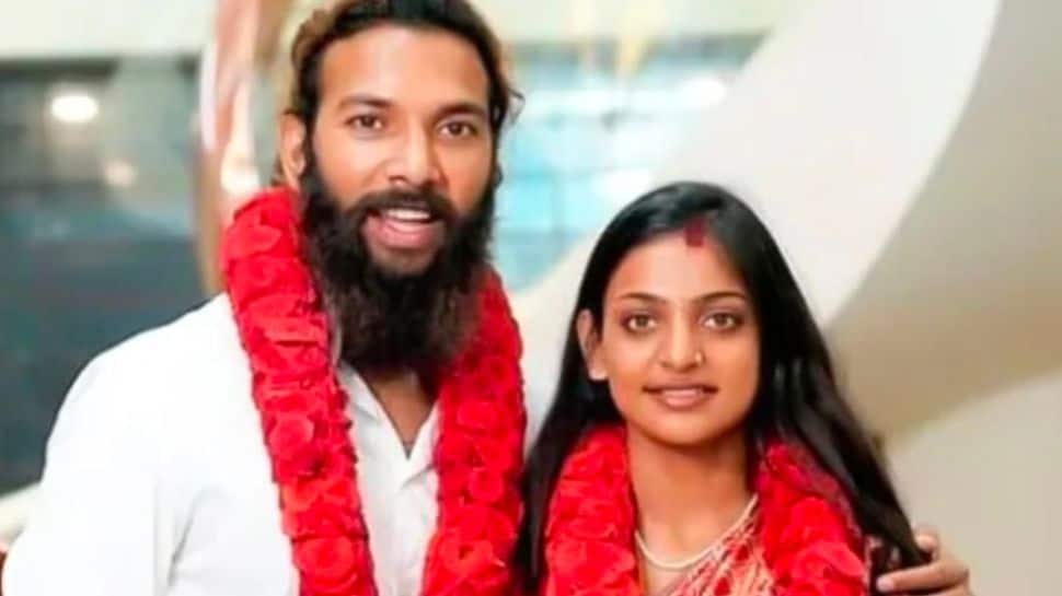 Mahakumbh’s Monalisa's uncle alleges that she has been brainwashed into marrying Muslim man