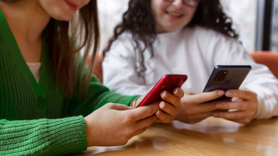 Are smartphones affecting your brain health? Experts reveal the impact of constant notifications and doom scrolling