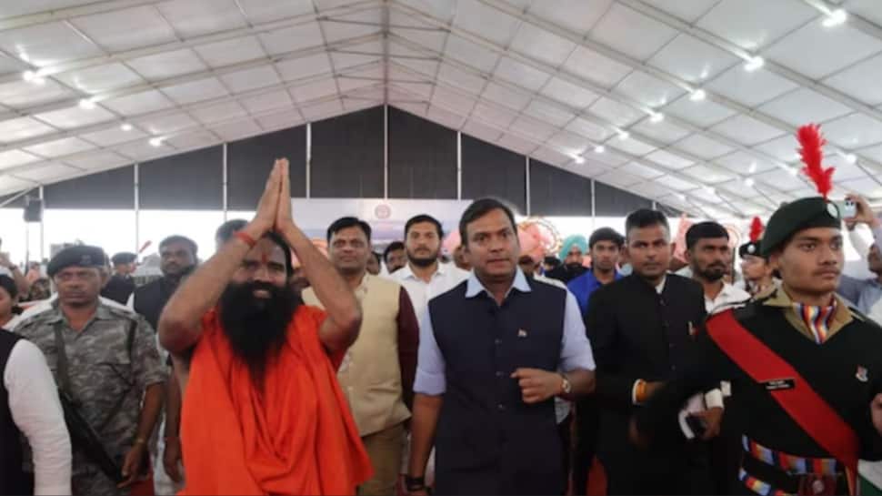 Ramdev attends inauguration of life transformation centre in Pune; CM Fadnavis extends greetings