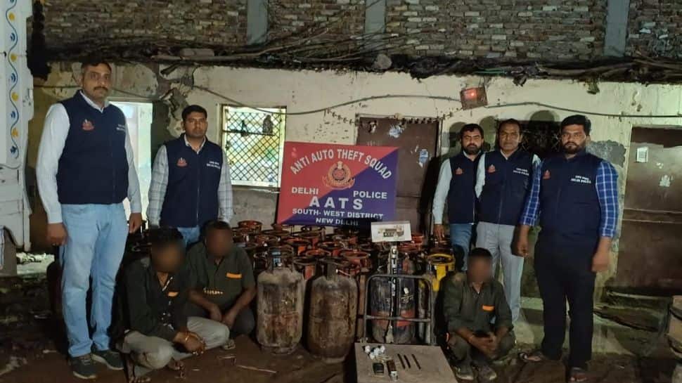 Delhi police bust LPG black-marketing racket in Mahipalpur; 74 cylinders seized
