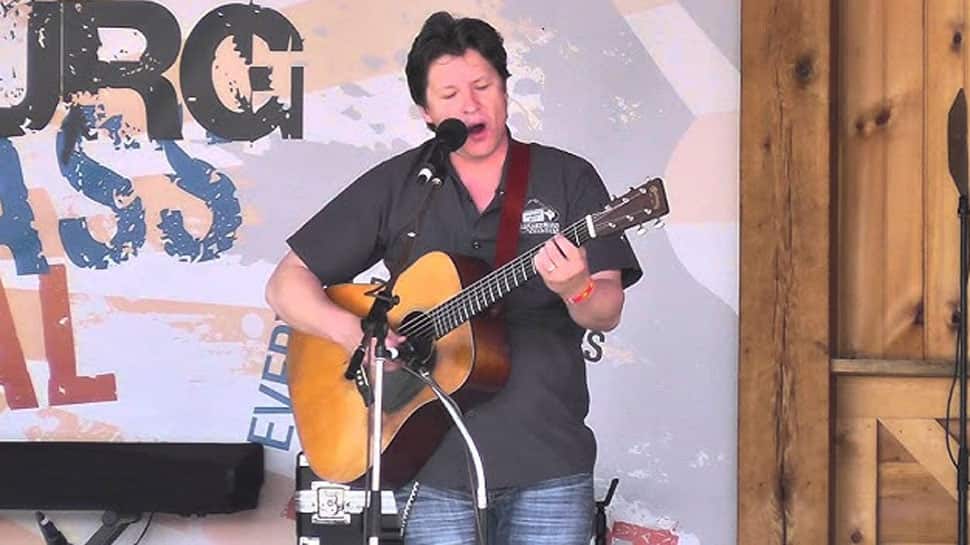 Singer Ronnie Bowman dies at 64, succumbed to serious injuries from an accident