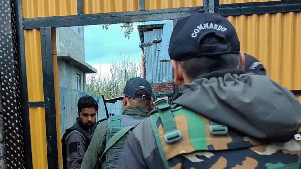 Kashmir terror crackdown: Police launches pre-dawn raids across 10 locations