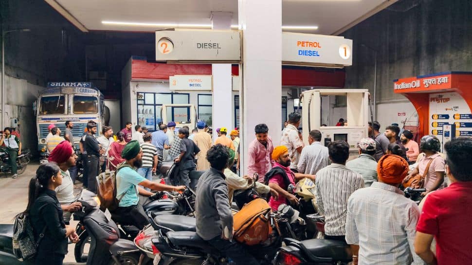 Government cuts excise duty by ₹10 per litre on petrol and diesel amid the West Asia war