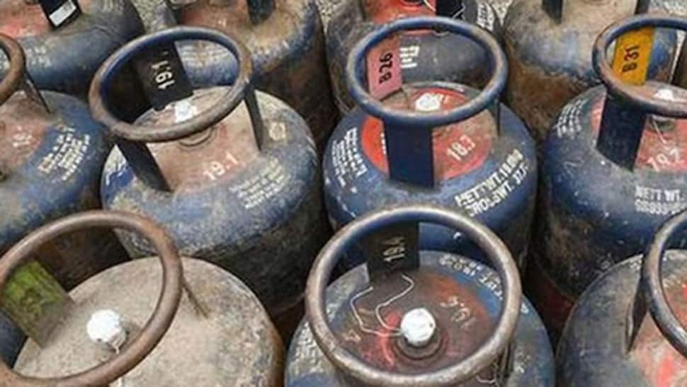 Commercial LPG prices up by Rs 203 in Chennai; traders fear impact on food costs