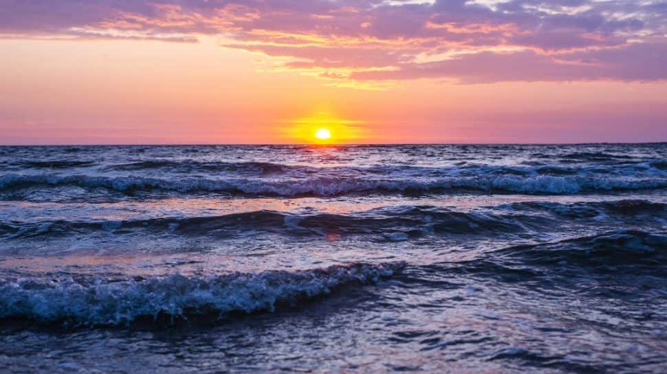 World's only sea that touches no land: No shore, hidden with Atlantic ...
