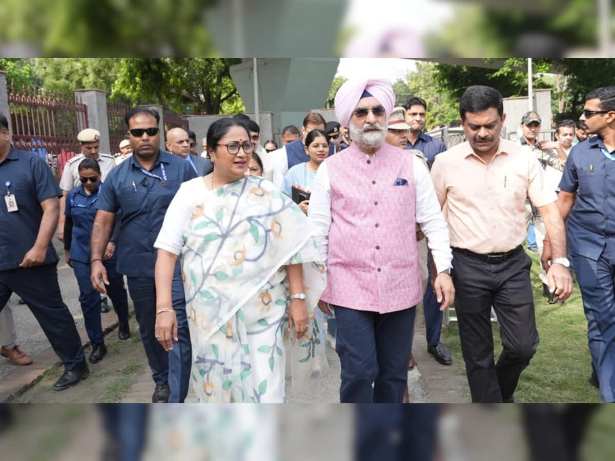 Delhi CM Rekha Gupta, LG Tarunjeet Singh Sandhu inspect Yamuna ghats, review cleanup works