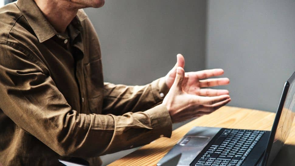 `Who made him manager`: Man`s frustration over 7 pm office meeting goes viral | WATCH