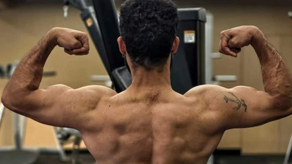 Jr NTR teases new chiselled 'Dragon', flaunts his new muscular back