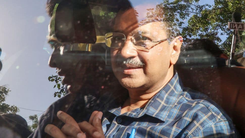 Kejriwal tells Delhi HC he is `no longer an accused`; verdict reserved on recusal plea