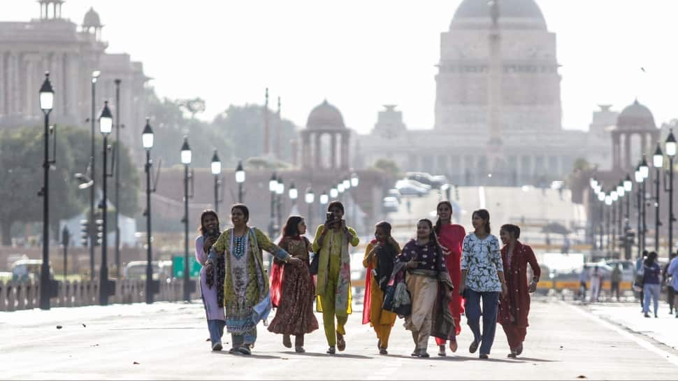 Delhi weather alert: 40°C alert issued as extreme heat dominates the weekend forecast
