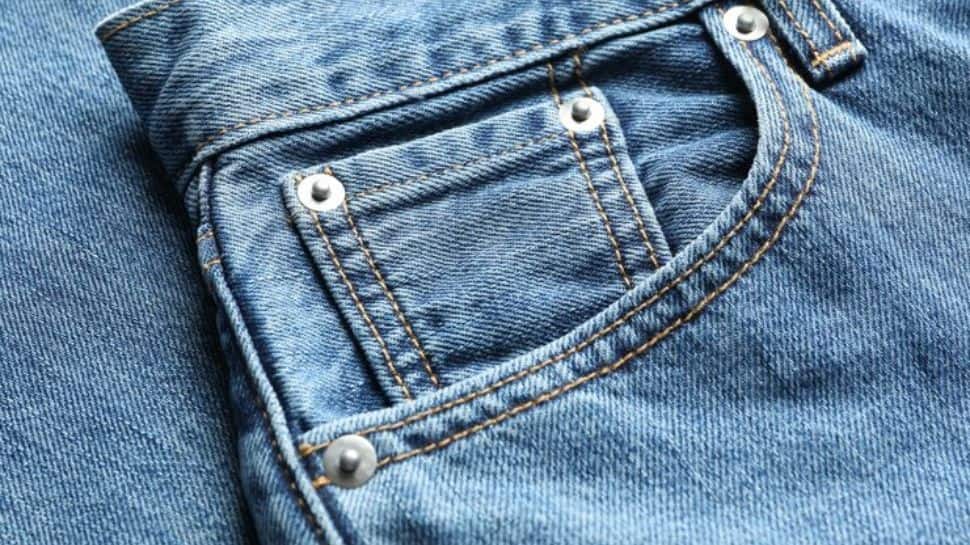 Why do your jeans have that tiny pocket even if it isn`t used? The surprising history behind it