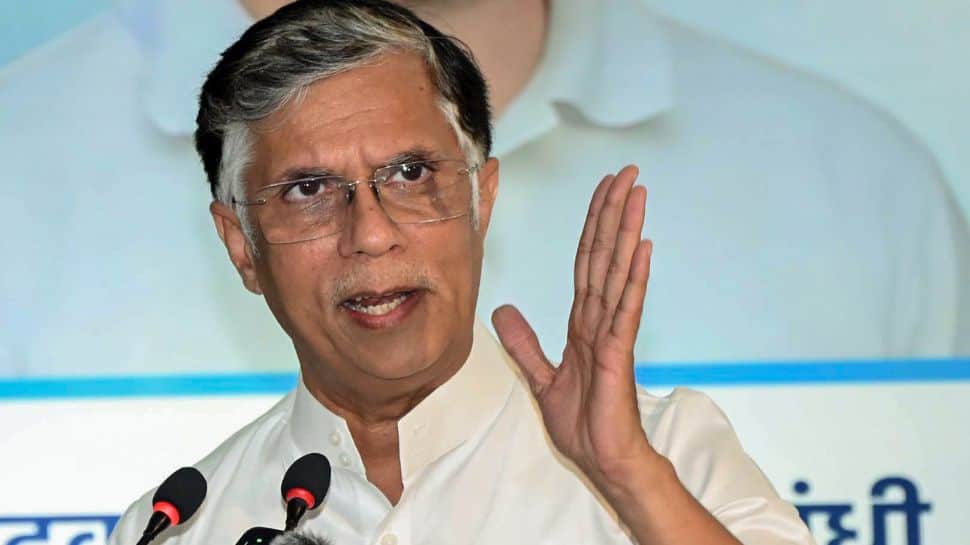 BREAKING: Pawan Khera bail paused: Supreme Court stays interim relief in Riniki Bhuyan Sarma defamation case