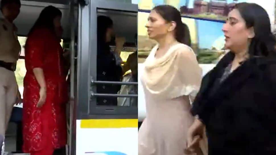 Breaking: BJP leaders, including Bansuri Swaraj, detained in Delhi during protest march to LoP Rahul Gandhi`s residence