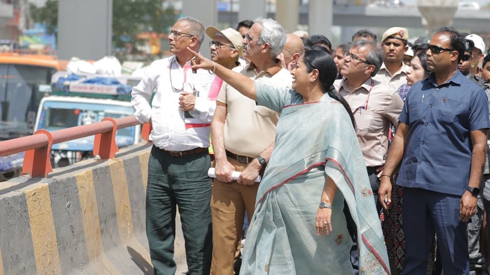 Delhi Chief Minister Rekha Gupta conducts on-ground inspection of Azadpur Mandi, Gupta Market