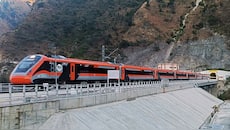 Vande Bharat Express service between Jammu and Srinagar from April 30
