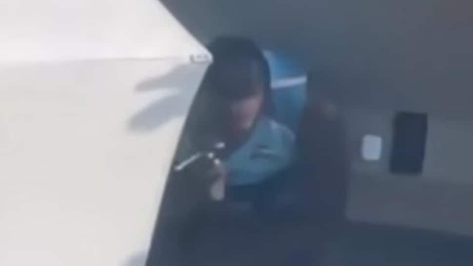 WATCH: Gujarat Titans star spotted smoking as Rashid Khan walks in and says ‘What is this?’
