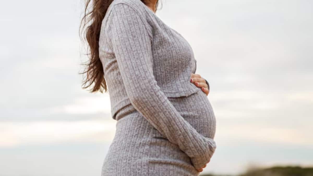 How excess weight and hormones affect fertility: Role of healthy body weight