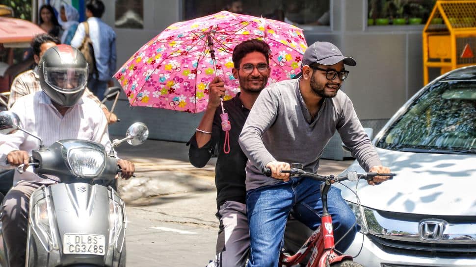 Severe heat alert issued for 32 UP districts, Delhi temperatures 4°C above normal