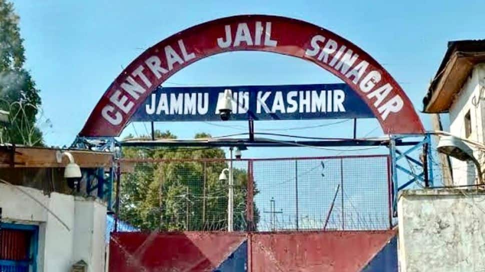Jammu and Kashmir Police`s counter-intelligence Unit raids Srinagar Central jail, seizes digital devices