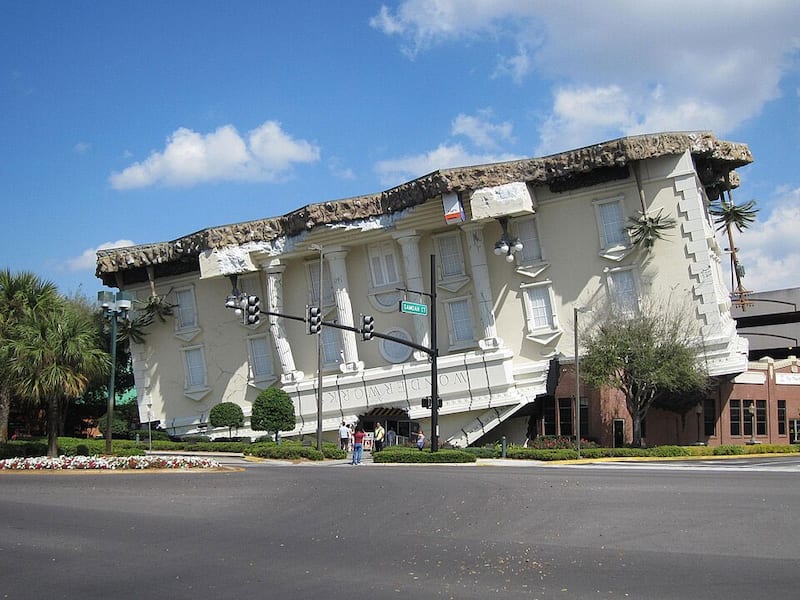 World's 8 most strangest and weirdest buildings: 13-story and 44-metre ...