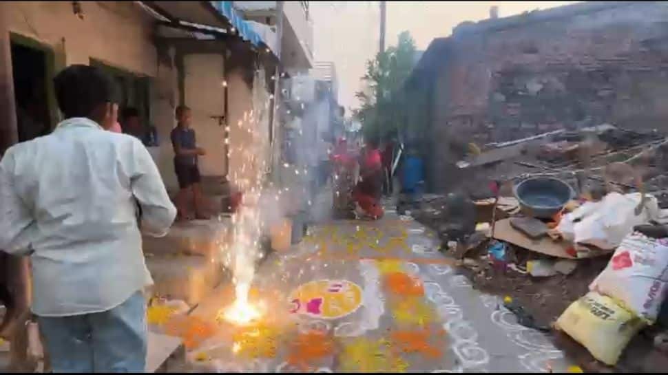 Karnataka family celebrates baby girl birth with grand procession, sends strong social message