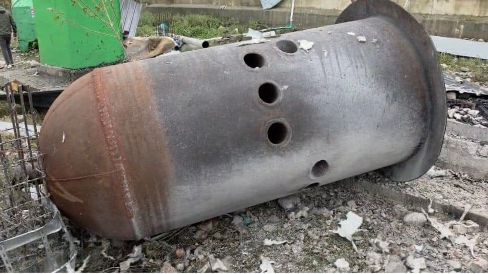 2 dead, 1 critically injured in steamer blast in Shopian