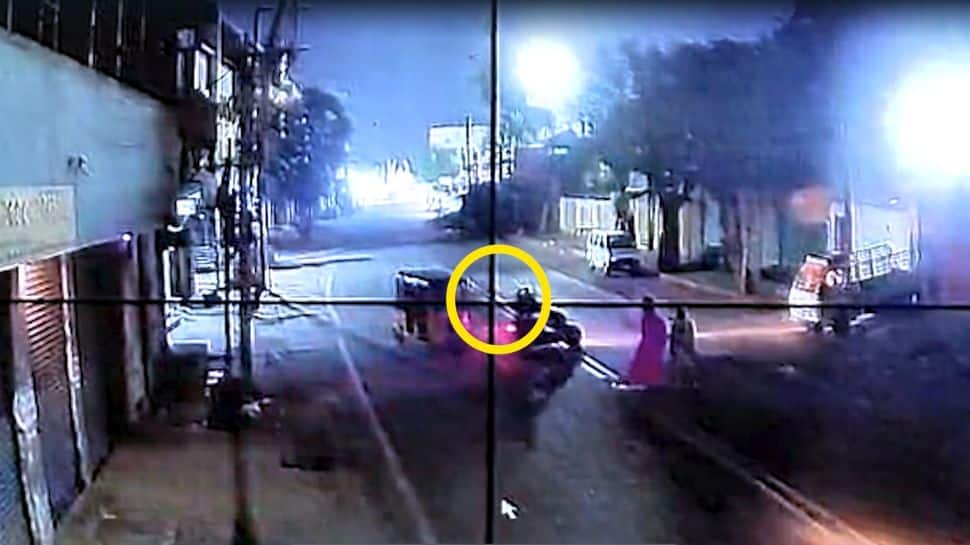 Hyderabad auto driver risks life to confront fleeing chain-snatcher