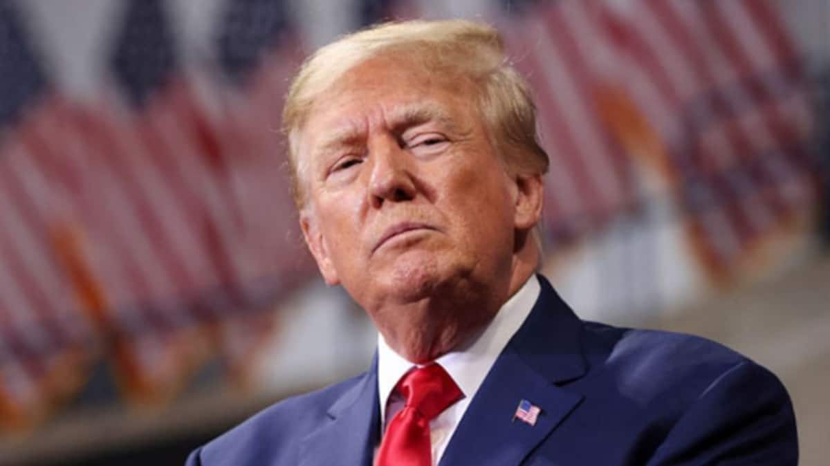Trump temporarily pause 'Project Freedom' on Pak's request; blockade to continue