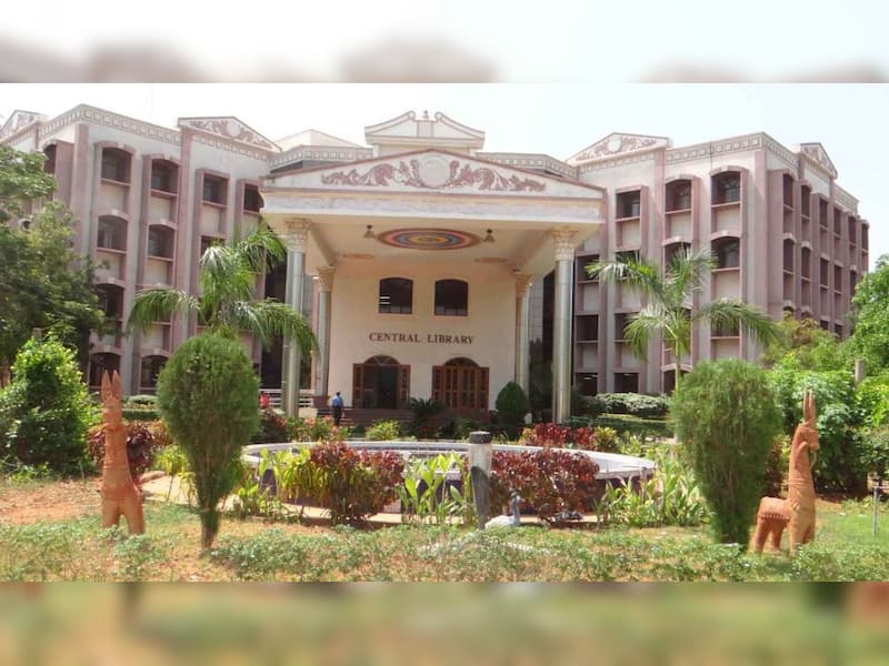 National Institute of Technology Tiruchirappalli (NIT Tiruchirappalli) (Rank 9)