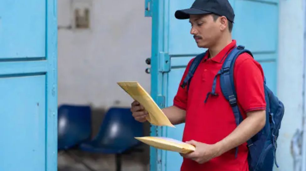 Postal service clerks
