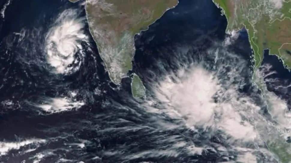 Low pressure builds over Bay of Bengal, Odisha gets 6-day rain forecast – Is monsoon arriving early?