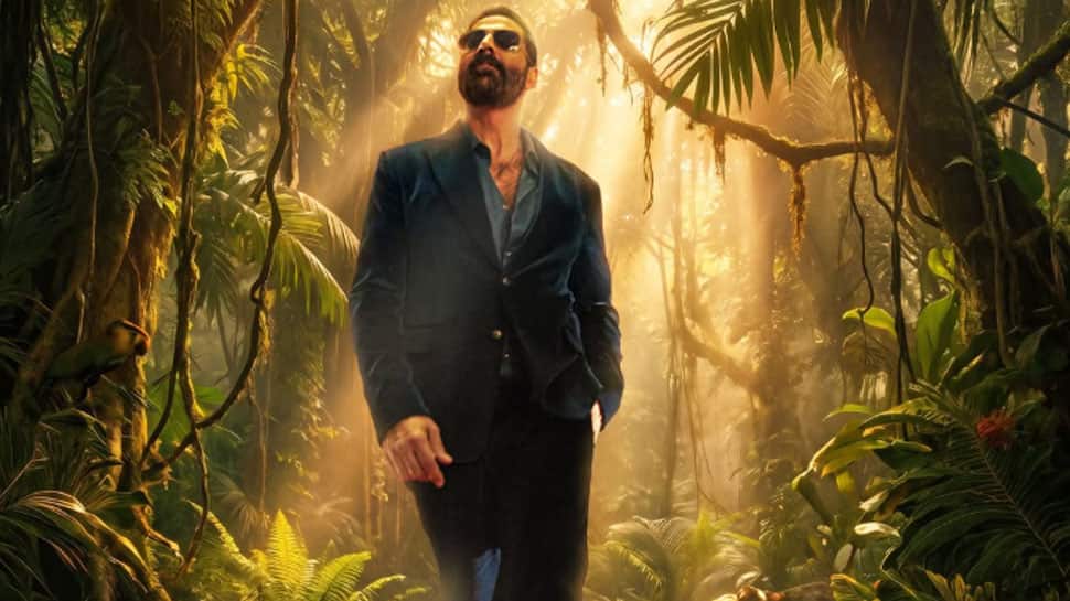 Welcome To The Jungle new poster: Akshay Kumar walks into the jungle flaunting his swag on a red carpet!