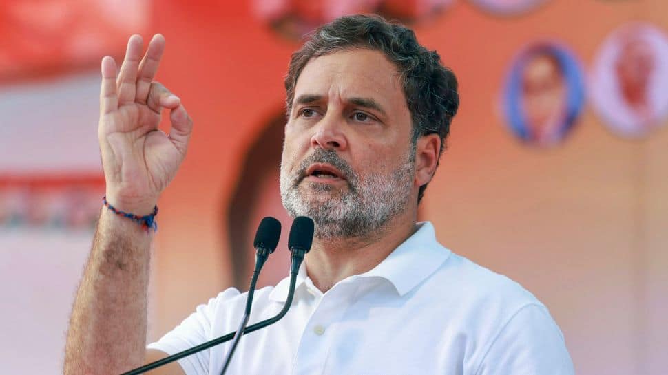 Kerala`s new CM today? Congress ends 10-day deadlock; Satheesan or Venugopal?
