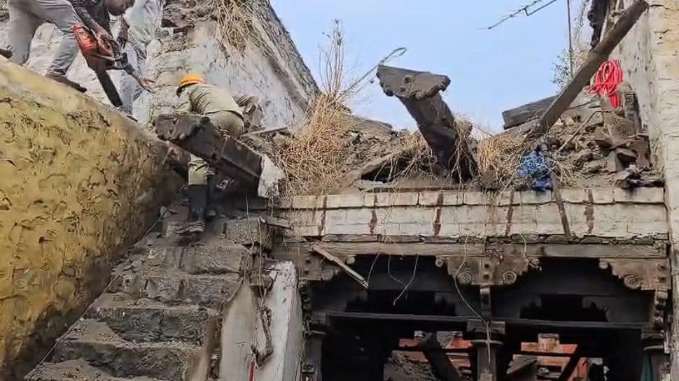 Four of family killed as house roof collapses after heavy rain in Karnataka`s Vijayapura