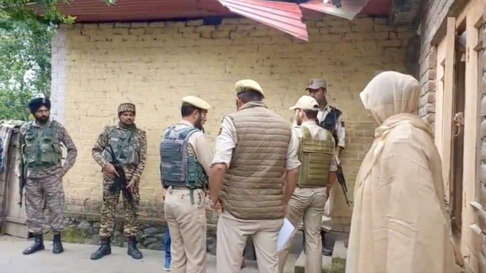 J&K: Sopore police conduct searches at multiple locations in connection with JeI-related UAPA case