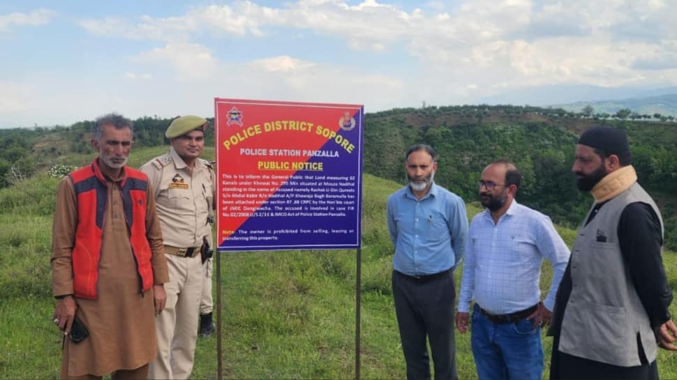 J-K: Hizbul Mujahideen-linked proclaimed offender`s property attached in Sopore