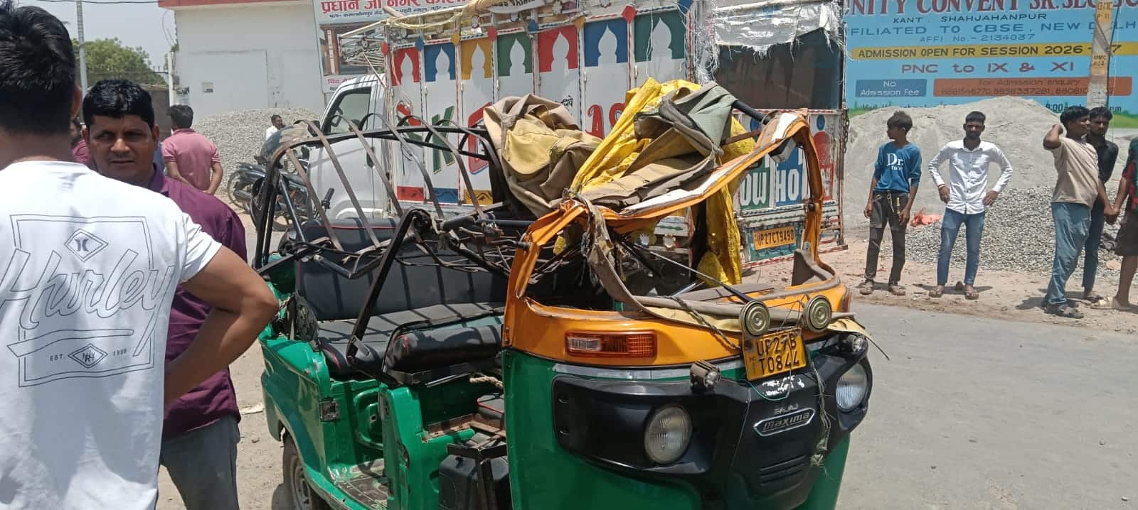 UP: Overloaded tempo meets with fatal accident in Shahjahanpur, 3 die on spot