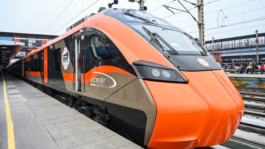 Govt clears Rs 1,200-crore rail infra projects for Jammu-Katra, Howrah ...