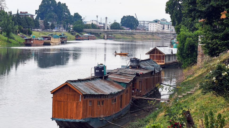 Heatwave pushes tourists towards cooler offbeat destinations in Kashmir