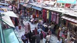 Eid markets across Kashmir see 50% slump amid inflation and Gulf tensions