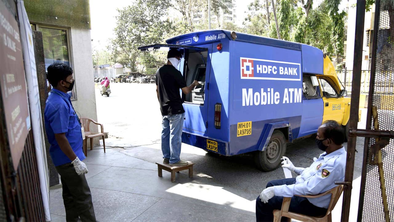 Strong oversight systems in place: HDFC Bank rejects allegations of Rs ...