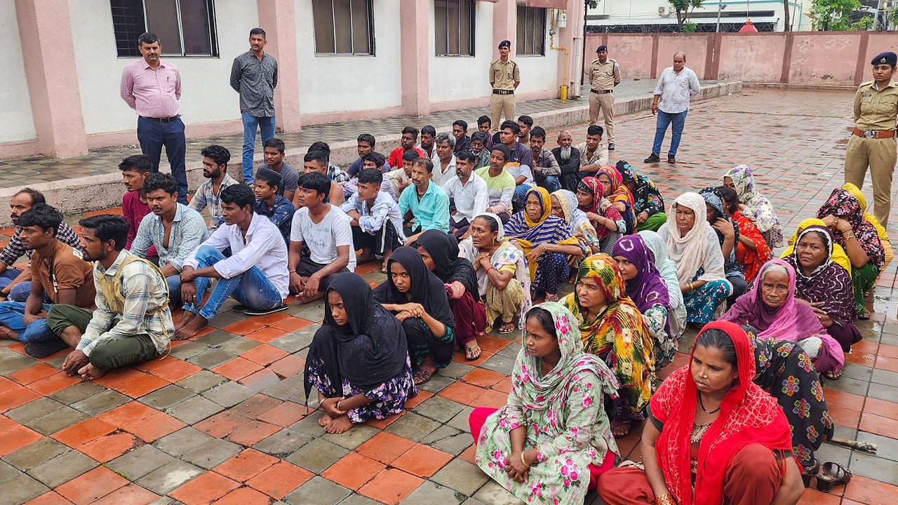 How Bengal’s crackdown on infiltrators has ached radicals in Bangladesh | DNA analysis