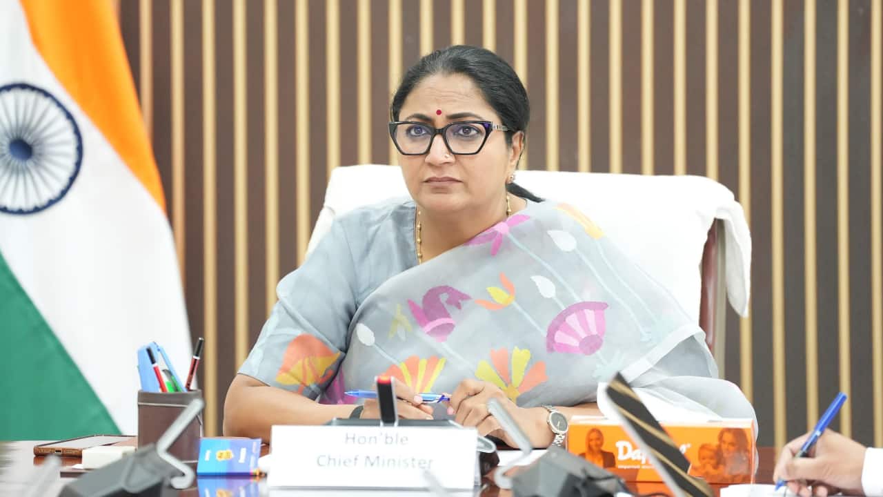 Delhi health department overhaul: Over 40 doctors and officers transferred to strengthen central procurement agency