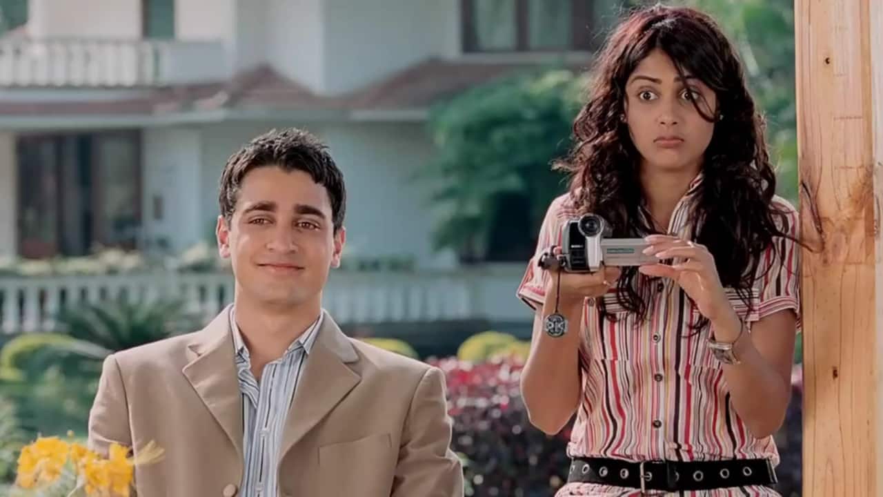 Dialogue of the day from Jaane Tu... Ya Jaane Na, 'Ek arse ke baad jab log...'