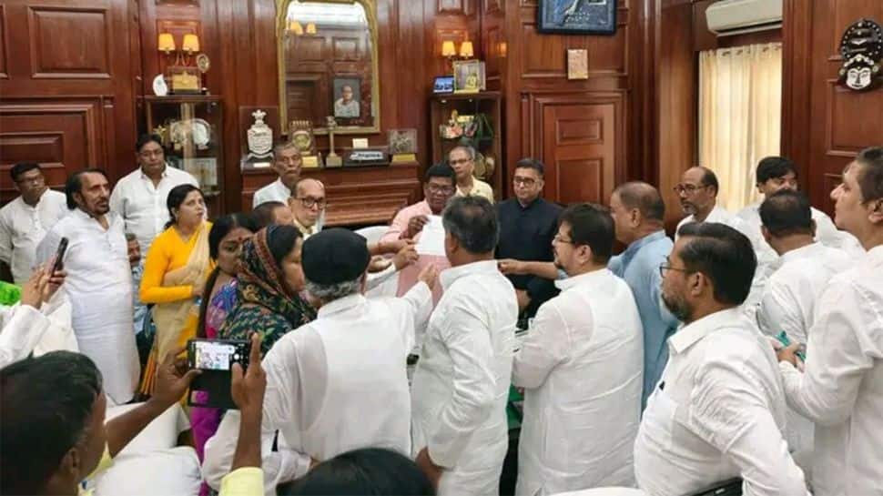 Maharashtra-style split fears rise as TMC rebels cross crucial strength mark