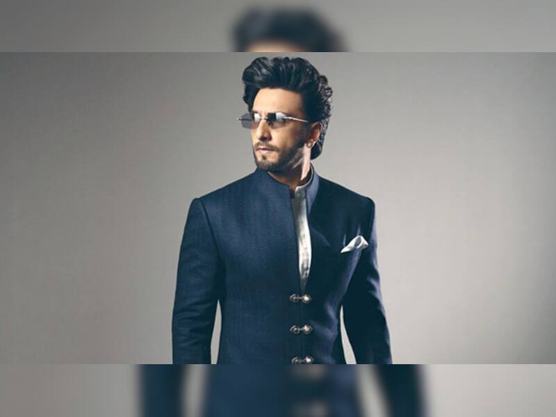 Why did Farhan Akhtar approach FWICE?